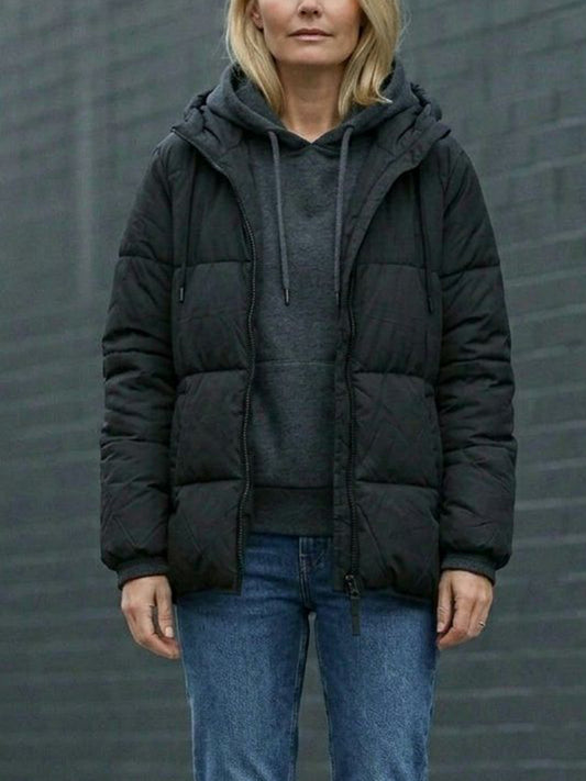 Plumífero con capucha reciclado 