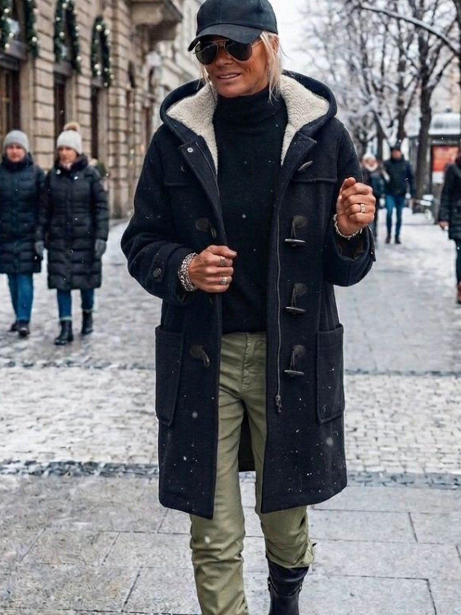 Women's Vegan Wool Duffle Coat with Recycled Vegan Shearling