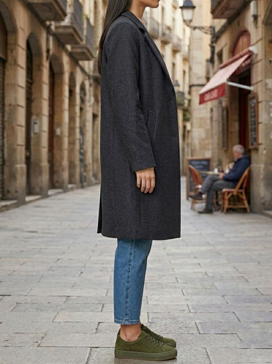 Abrigo estructurado de lana vegana 