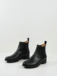 Luxe Smart Chelsea Boots