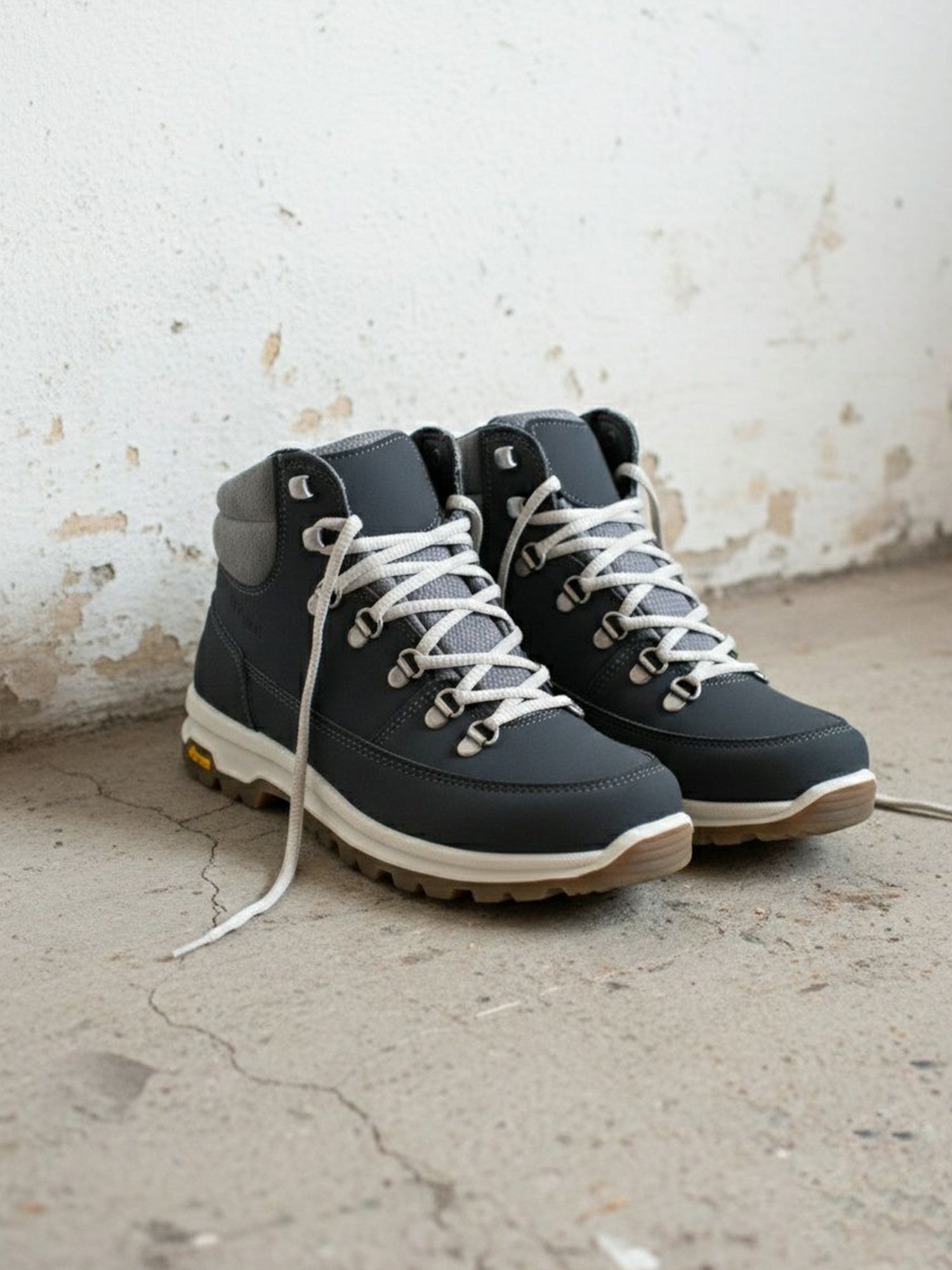 WVSport Montreux Trek Boots