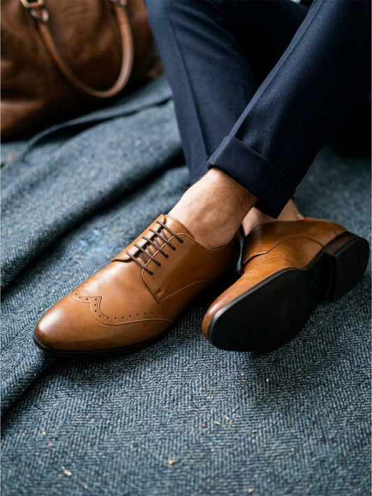 Zapatos brogue de suela delgada 