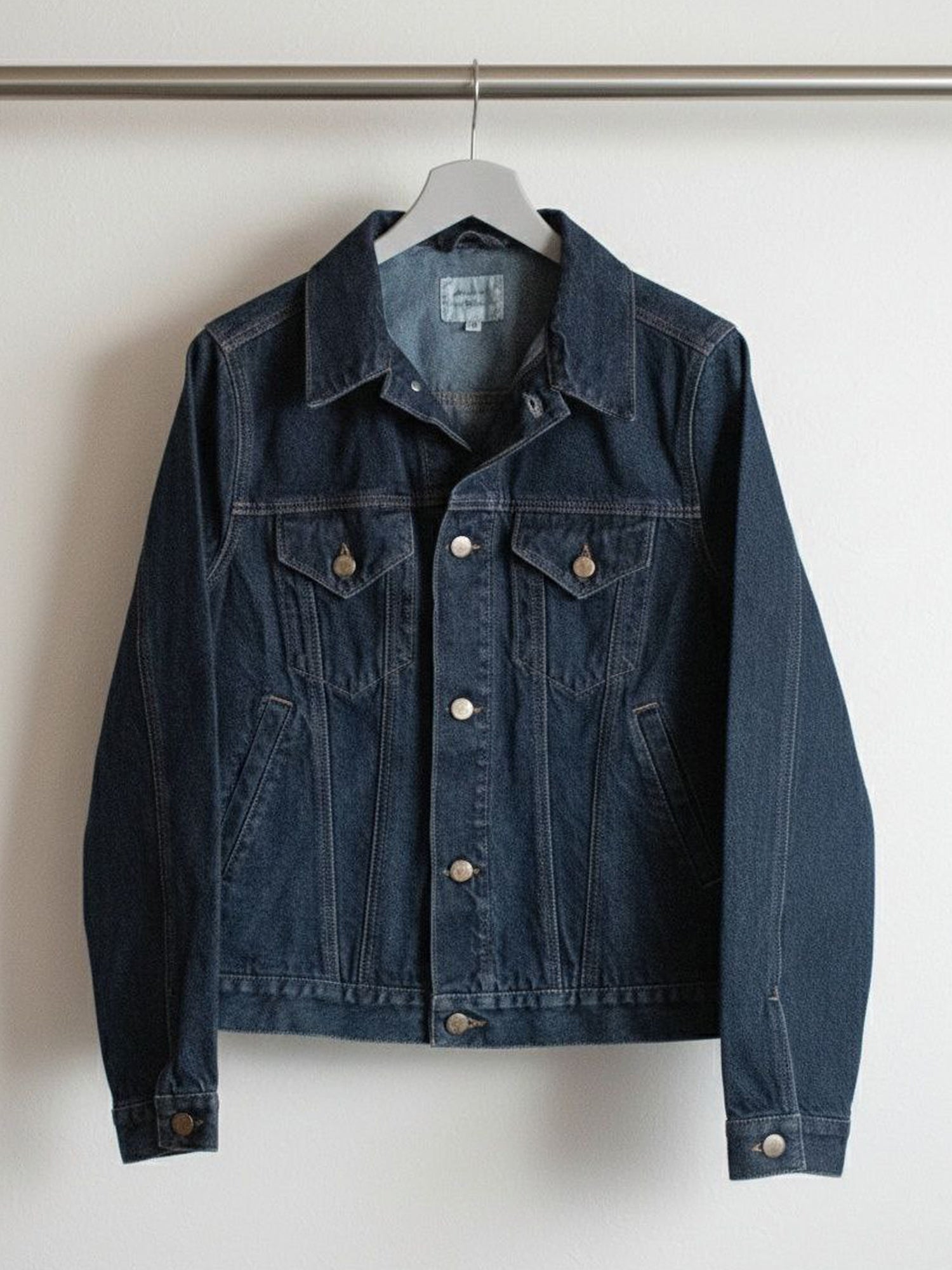 Chaqueta vaquera reciclada