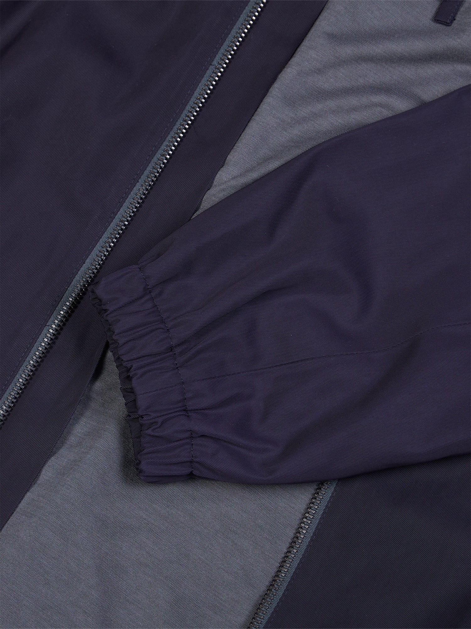 Chaqueta ligera resistente al agua WVSport